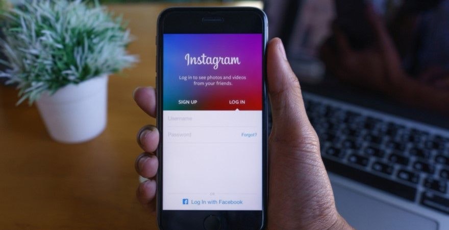 A Beginner's Guide to Instagram Shopping