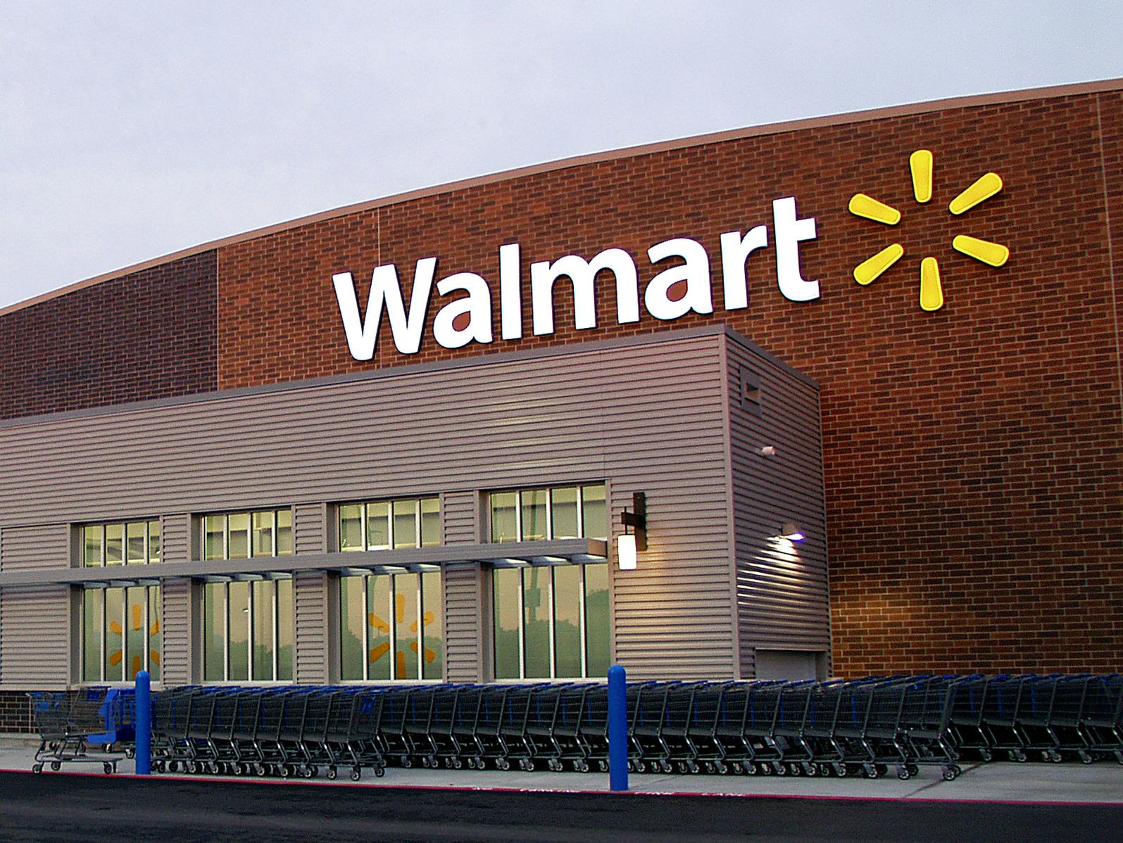 How Does Walmart Handle Complaints In 2022? (Guide)